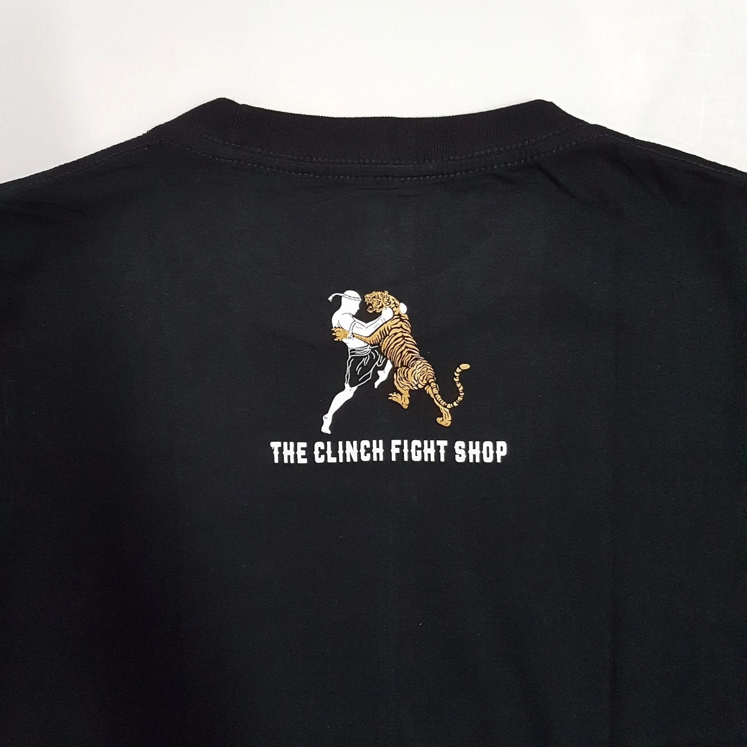 The Clinch Fight Shop Logo Tiger Black/Gold T-Shirt - Image 3